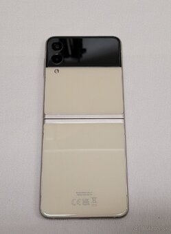 Samsung Galaxy Z Flip 3 - 6