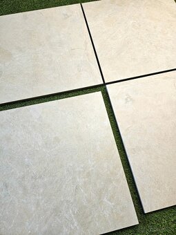 Dlažba protišmyk aj na terče 60x60x2cm, jemná krémova - 6