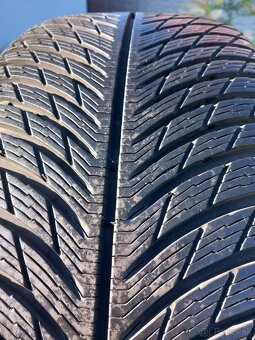 225/45 r19 zimne pneumatiky - 6
