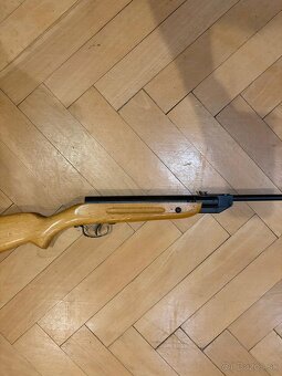 Predám vzduchovku Slávia 618 - 6