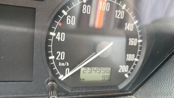 Skoda Fabia - 6