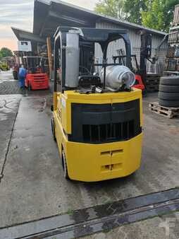 Plynovy VZV CAT CompactT 80 D /Triplex 4,3m - 6