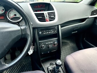 Peugeot 207 1.4 Benzín 16V Active / 142 686 km/ Klimatizácia - 6