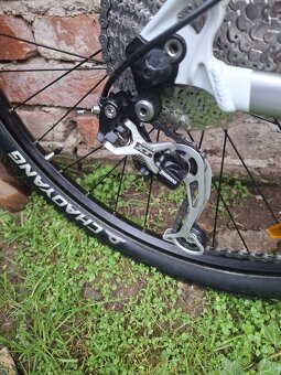 Predám Giant XTC 2 26er/XLko/3x9, DEORE XT - 6