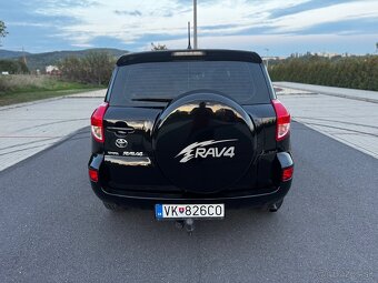 Toyota RAV4 2.2 D-4D 4x4 – spoľahlivé SUV, výborný stav - 6