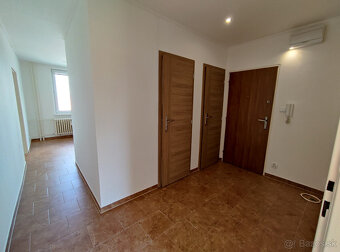 Na prenájom 4-izbový nezariadený byt po celkovej rekonštrukc - 6