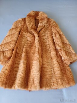 Dámsky kožuch z kórejského psa - 6