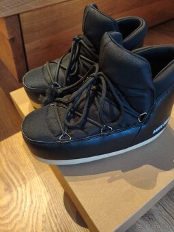Moon boot - 6