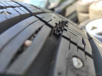 Zimna sada Audi Q2 215/60 R16 - 6