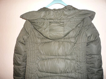 Dámsky prešívaný kabát s kapucňou zn. GAROFF - 6