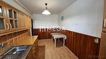 SKVELÁ CENA - NA PREDAJ 3-izbový BYT v meste Snina - 6