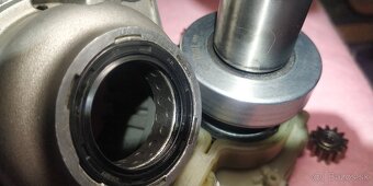 Predám štartér 02A911024D / Bosch 0001125012 - 6