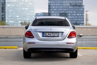 Mercedes-Benz E trieda Sedan 220 d 4MATIC A/T - 6