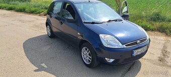 Ford fiesta - 6