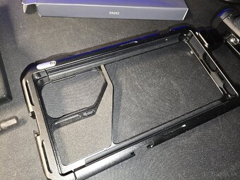 NEEWER Cage + BT side handle / Samsung Galaxy S24 Ultra - 6