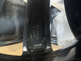 Tesla Model S R21 5x120 265/35 / 245/35 letne pneu - 6