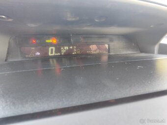 Prius plus hybrid - 6