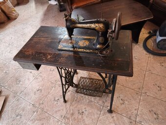 Singer šijací stroj - 6