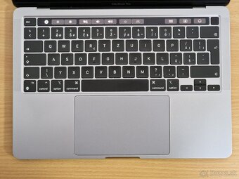 Apple MacBook Pro 13" – M1, 8 GB RAM, 256 GB SSD, TouchBar - 6