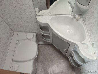 Adria, r.v. 1996, STK, váha max 1000kg - 6