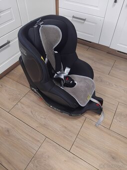 Predám autosedačku Britax Römer Dualfix M i-size do 18kg - 6