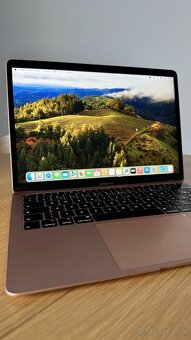MacBook Air 13-palcový Retina 2019 Rose gold - 6