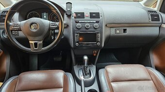 Volkswagen Touran 2.0TDi DSG r.v 2013 - 6