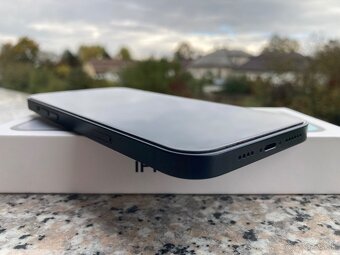 📱 iPhone 14 Plus 128 GB – Midnight (polnočne tmavý) - 6