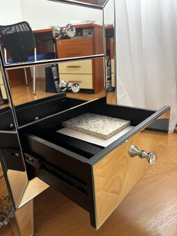 Zrkadlová komoda - 6