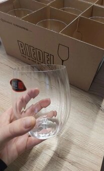 Bezstopkove moderne vinove poháre Riedel - 6