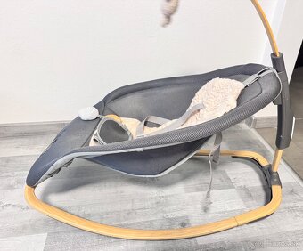 Húpacie a vibrujúce kresielko ingenuity - 6