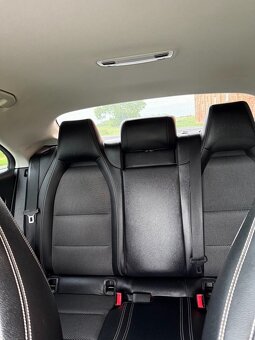 Mercedes CLA - 6