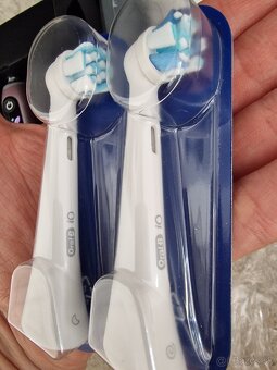Elektricka kefka Oral B iQ series 9N - 6