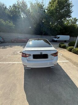 Škoda Superb 2.0 TDi Sportline - 6