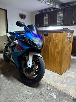 Suzuki gsxr 750 - 6