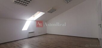 Prenájom: komerčný priestor 28 m2, v centre B. Bystrice, Nám - 6