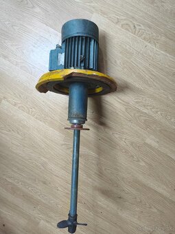 Predám elektro motor - 6