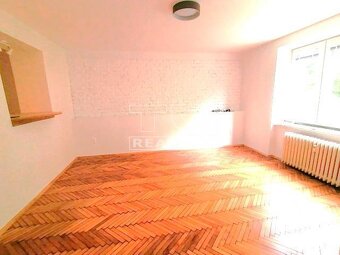 NA PREDAJ 2-IZBOVÝ BYT V NOVEJ DUBNICI S VÝMEROU 63 M2 - 6