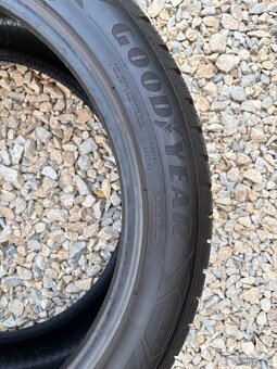275/45 R21 - GoodYear Ultra grip - 6