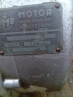 Predám tieto 2 stabilné motory - 6