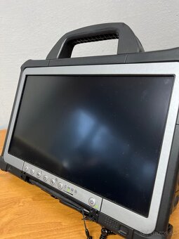 Panasonic W10 RAM4 HDD500 i5 - 6