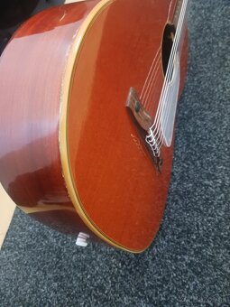 Akusticka gitara EKO - 6