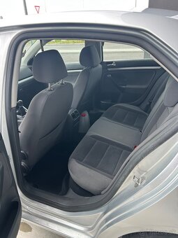 Volkswagen Jetta 1.9 TDI 77kw - 6
