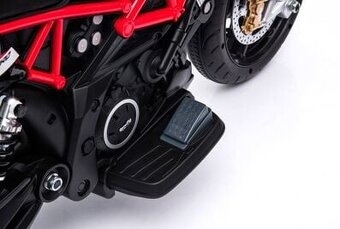 Predám elektrickú detskú motorku Aprilia - 6
