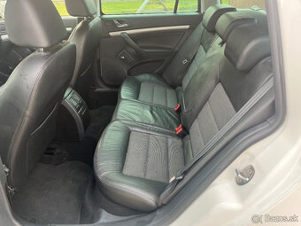 Skoda Octavia 2 2.0 TDI DSG elegance r.v 2012 xenon top stav - 6