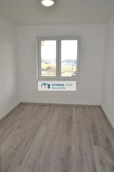 NA PREDAJ NADŠTANDARDNÁ NOVOSTAVBA S TERASOU A DVOJGARÁŽOU - 6