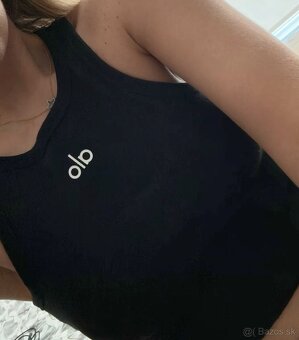 Alo Yoga tielko v čiernej farbe🖤 - 6