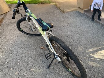 Bicykel B-Twin Rockrider 560 - 6