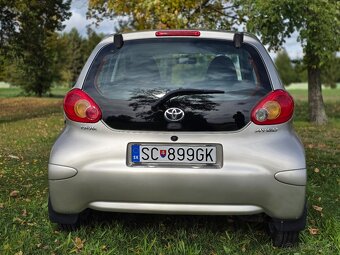 Predám Toyotu Aygo s automat. prevodovkou - 6