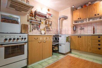 EXKLUZÍVNE IBA U NÁS RODINNÝ DOM VYHNE, POZEMOK 820 M2 - 6